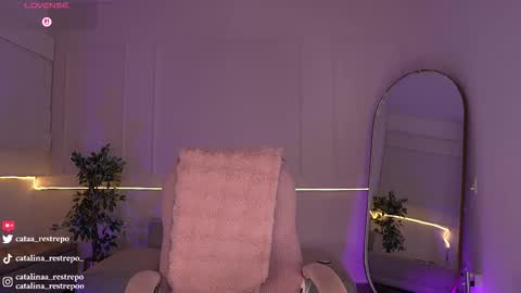 vanessa sexxy online show from December 2025 01:11:02 AM