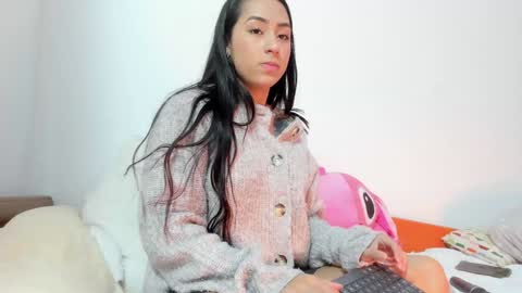 Snapshot of vanessaadol chatting on December 2024 02:33:01 PM vanessaadol online show from December 2024 02:33:01 PM