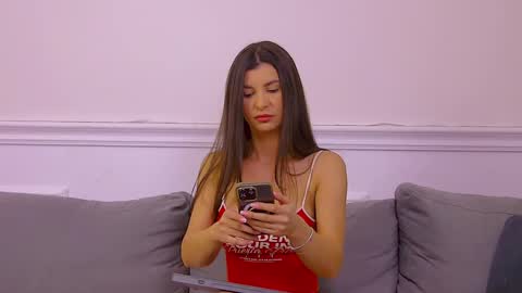 Vnessa online show from October 2025 05:00:02 AM