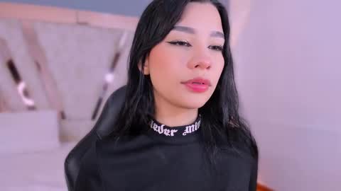 vanessaduval online show from December 2025 03:46:01 AM