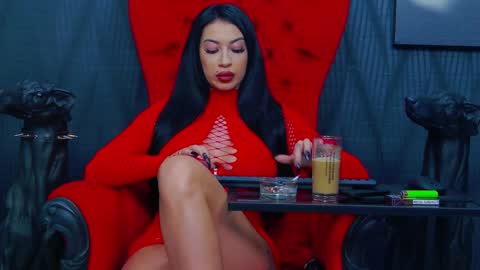 Snapshot of vanessamorningstar1 chatting on January 2025 10:53:02 PM Miss Vanessa online show from January 2025 10:53:02 PM