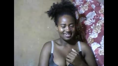 vaniah321 online show from December 2024 01:39:02 PM