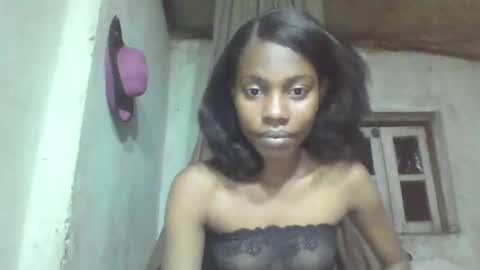 vanillachann online show from December 2025 12:42:01 AM