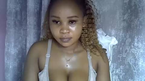 vanillavenus online show from February 2026 08:49:02 PM