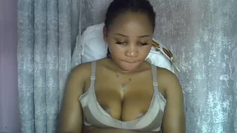 vanillavenus online show from June 2026 01:47:01 PM