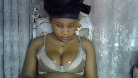 vanillavenus online show from June 2026 01:06:02 PM