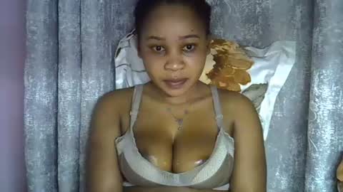 vanillavenus online show from July 2026 11:23:02 PM