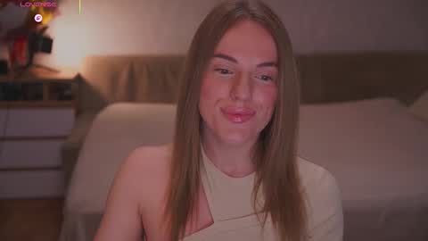 Sophie online show from December 2025 10:05:01 PM