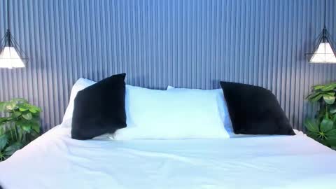 Karine online show from December 2025 11:40:02 AM