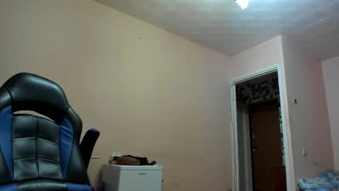 Snapshot of vano_822 chatting on November 2025 07:18:01 AM vano_822 online show from November 2025 07:18:01 AM