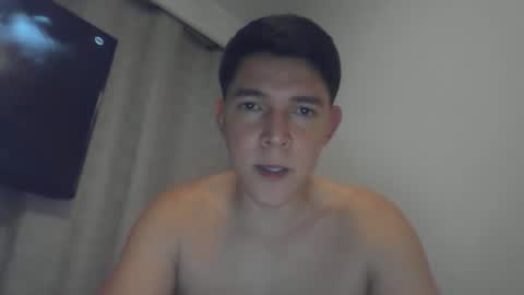 Snapshot of vanu_mansex chatting on January 2026 04:38:01 AM Victor online show from January 2026 04:38:01 AM