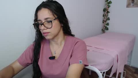 vanyxxxx online show from February 2026 08:27:02 PM