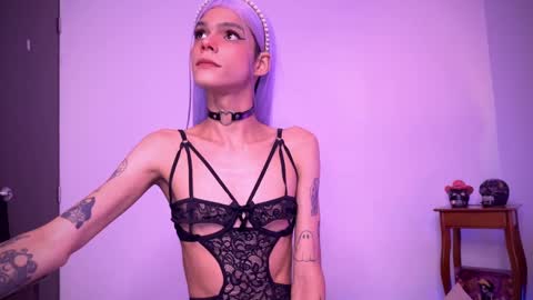 Snapshot of varya_ferreira chatting on December 2024 03:12:01 AM  Varya Ferreira - independent model  online show from December 2024 03:12:01 AM