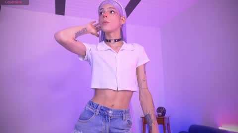 Snapshot of varya_ferreira chatting on January 2025 11:43:02 PM  Varya Ferreira - independent model  online show from January 2025 11:43:02 PM
