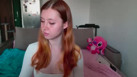 Snapshot of vasilisa_lik chatting on October 2025 06:03:01 AM Vasilisa lik online show from October 2025 06:03:01 AM