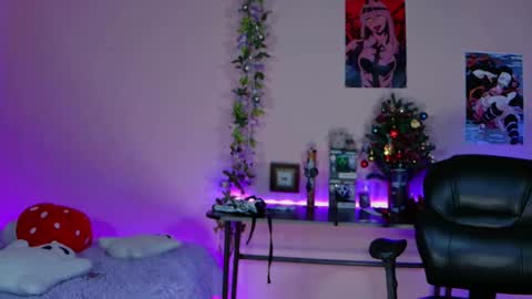 Snapshot of vayolett_dakotta chatting on December 2024 05:58:01 PM Vayolett online show from December 2024 05:58:01 PM