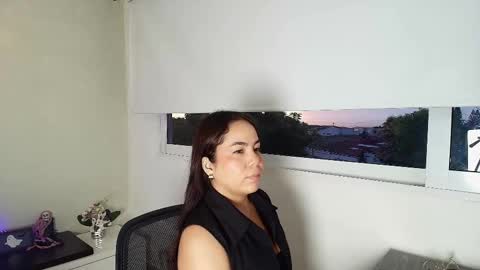 Victoria online show from October 2025 11:01:01 AM