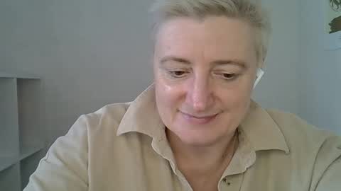 vea_motty online show from February 2026 10:00:01 AM