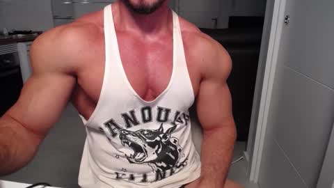 Toni Martins online show from November 2025 12:16:02 PM