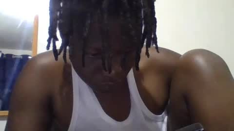 Snapshot of vee_tommy chatting on June 2026 12:17:02 AM Vee tommy online show from June 2026 12:17:02 AM