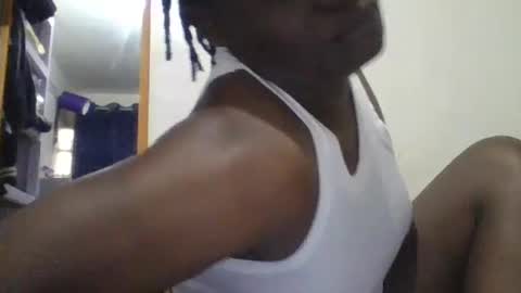 Snapshot of vee_tommy chatting on July 2026 04:36:01 AM Vee tommy online show from July 2026 04:36:01 AM