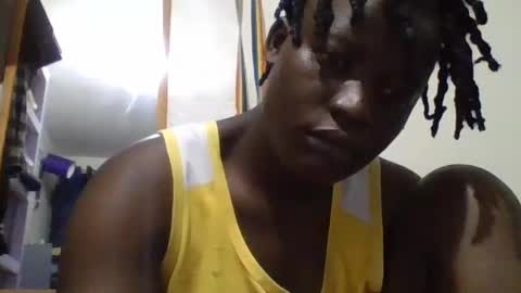 Snapshot of vee_tommy chatting on July 2026 12:18:02 AM Vee tommy online show from July 2026 12:18:02 AM