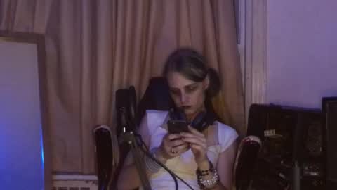 Snapshot of veelucious chatting on October 2025 03:04:01 AM veelucious online show from October 2025 03:04:01 AM