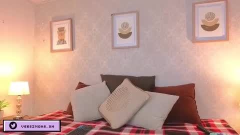 Vee Simons online show from February 2026 08:25:02 PM