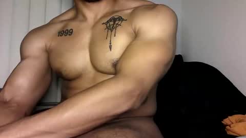 Vegas Love online show from November 2025 09:01:02 AM