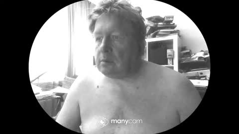 Snapshot of vejun2025 chatting on April 2026 05:33:01 AM vejun2025 online show from April 2026 05:33:01 AM