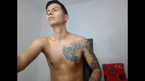 velk_hot1 online show from March 2025 01:35:02 PM