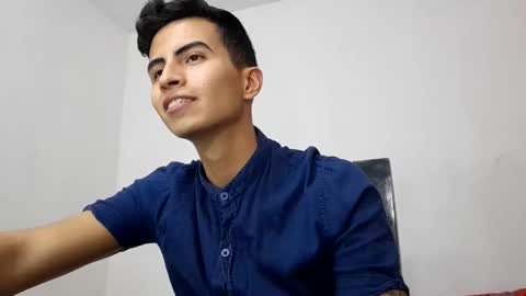 velk_hot1 online show from March 2025 10:24:01 PM