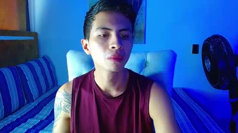 velk_hot1 online show from February 2026 11:41:01 AM