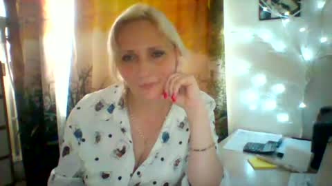 velka_raspberry online show from July 2026 04:44:01 PM