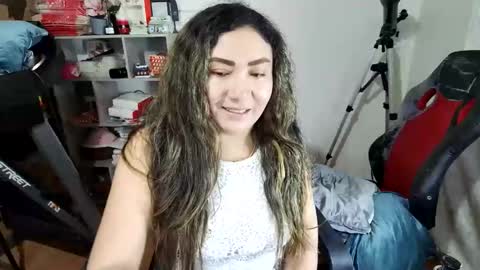 Snapshot of vellarossa chatting on May 2026 05:26:02 AM Im VelaI will be Christmas and New Year with my family December 22 to January 13 I will miss you guys. online show from May 2026 05:26:02 AM