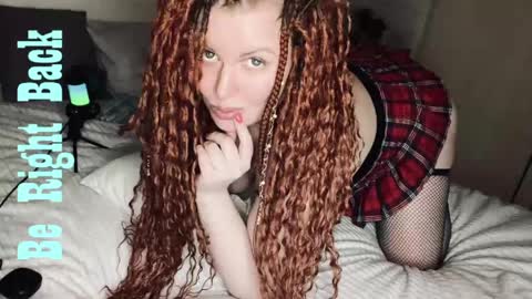 Snapshot of vellinka chatting on May 2026 10:01:02 AM vellinka online show from May 2026 10:01:02 AM