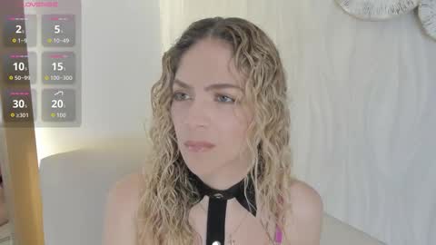 Snapshot of velora_ chatting on December 2025 03:34:01 AM Velora online show from December 2025 03:34:01 AM