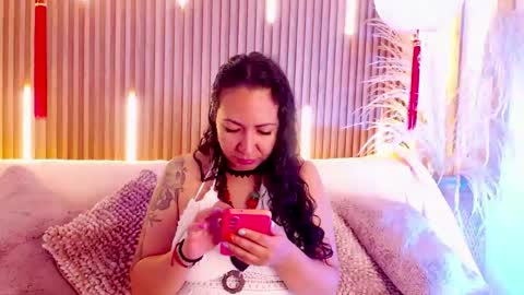 Emma Curly online show from May 2026 11:59:02 AM