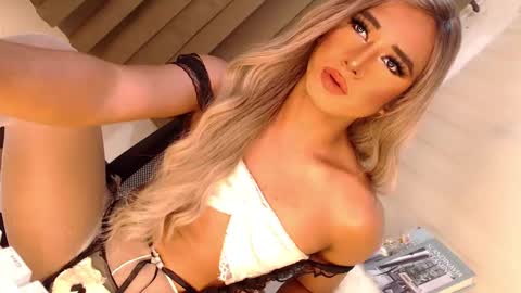 Richy will make you fall in love online show from March 2025 11:12:01 PM