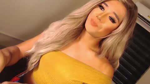 Richy will make you fall in love online show from October 2025 02:03:02 AM