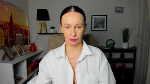 Jasmine online show from December 2025 06:32:02 AM