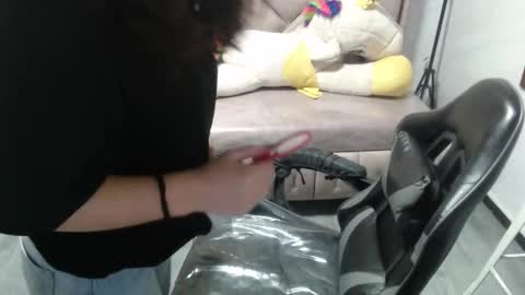 velvet_moon_v online show from November 2025 01:11:01 PM