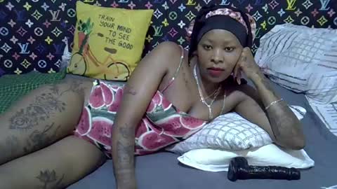 Snapshot of velvet_temptress chatting on July 2026 05:25:02 AM velvet online show from July 2026 05:25:02 AM