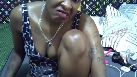 Snapshot of velvet_temptress chatting on July 2026 11:27:01 AM velvet online show from July 2026 11:27:01 AM