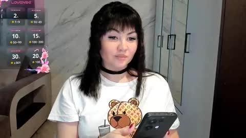 Snapshot of velvetmila chatting on February 2026 03:49:02 AM VelvetMila online show from February 2026 03:49:02 AM