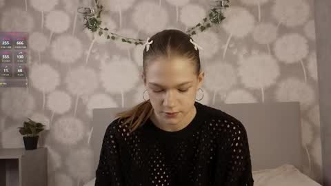 Kelly online show from November 2025 07:01:01 AM