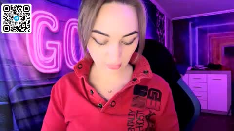 Snapshot of velvettouch4444 chatting on February 2026 08:53:02 PM MERYEM online show from February 2026 08:53:02 PM