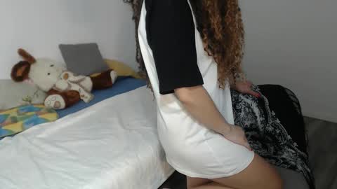 Adora19   Elian30 online show from October 2025 06:10:02 AM