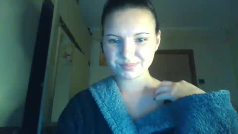 Snapshot of vendi_rassell8855 chatting on October 2025 09:46:01 PM vendi rassell8855 online show from October 2025 09:46:01 PM