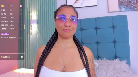 Snapshot of venus_0110 chatting on March 2026 01:21:02 AM Venus Veracruz online show from March 2026 01:21:02 AM